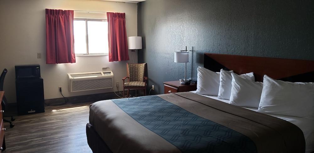 Econo Lodge Сидър Рапидс Екстериор снимка